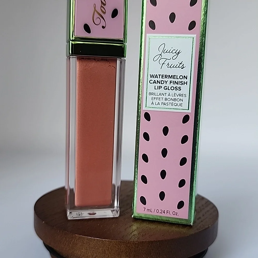 Too Faced Juicy Fruits Watermelon Candy Finish Lip Gloss - A Melon Reasons - Picture 4 of 8